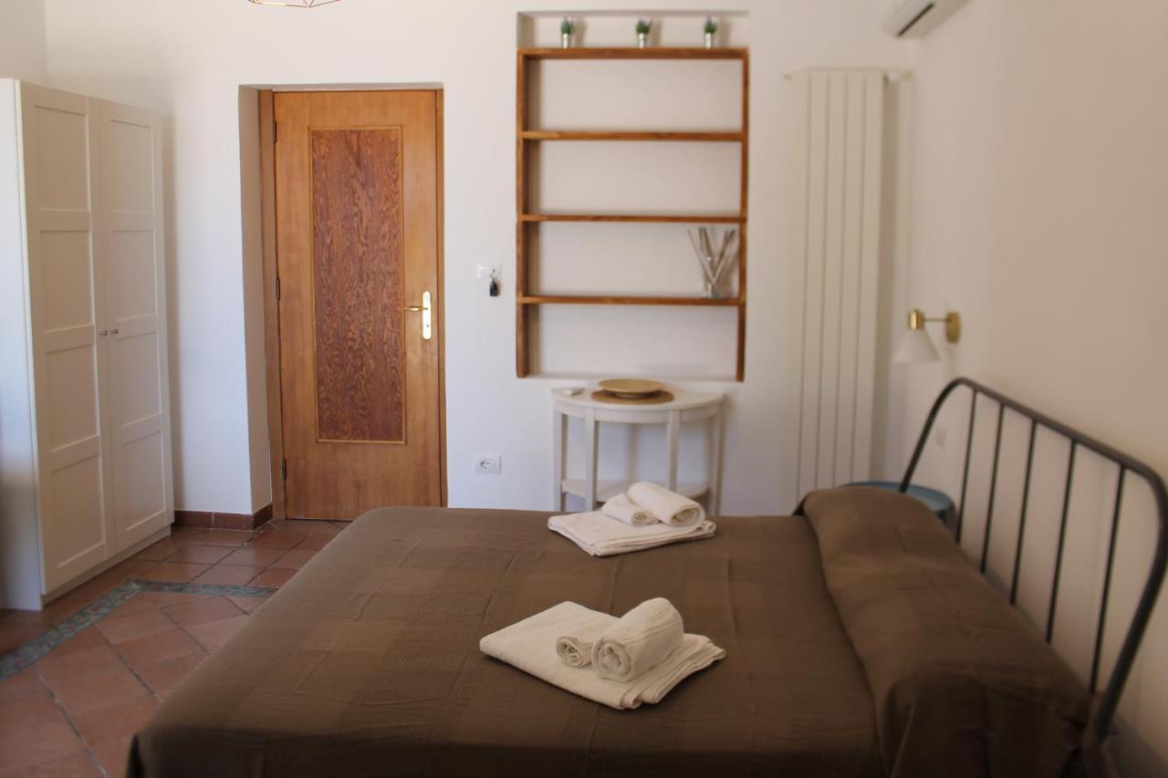 B&B Nettuno סן לאונה מראה חיצוני תמונה