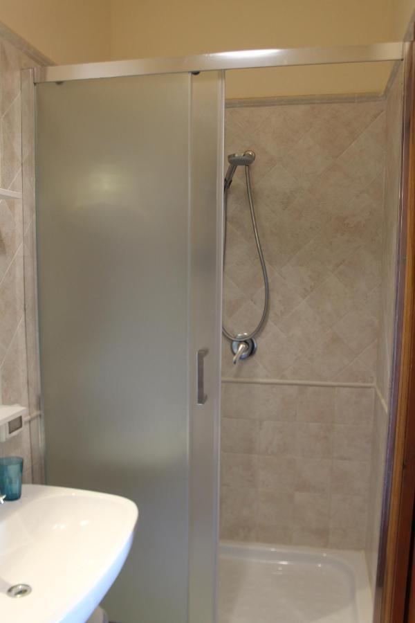 B&B Nettuno סן לאונה מראה חיצוני תמונה