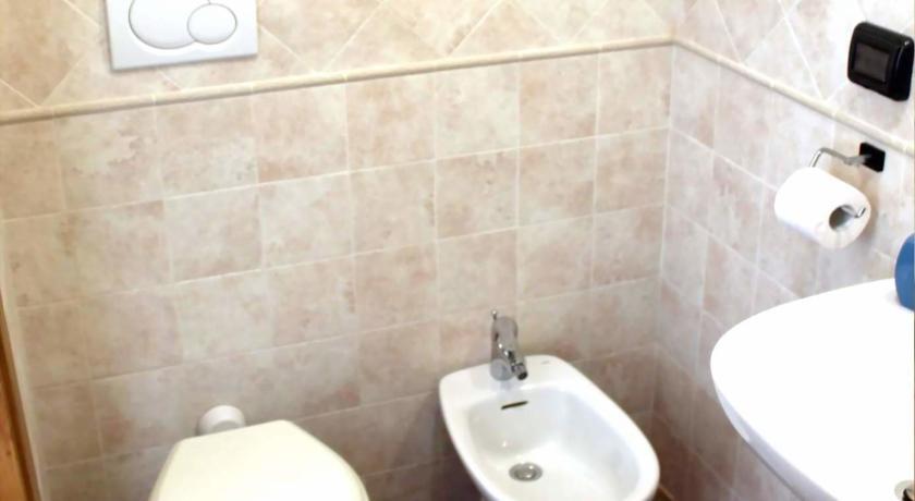 B&B Nettuno סן לאונה חדר תמונה