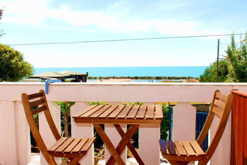 B&B Nettuno סן לאונה מראה חיצוני תמונה