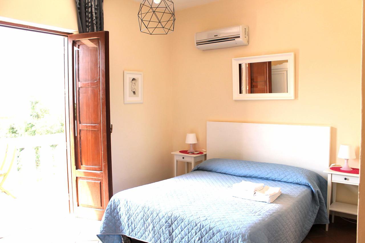 B&B Nettuno סן לאונה מראה חיצוני תמונה